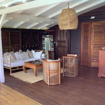 דסהייס Villa Pelican Lodge מראה חיצוני תמונה