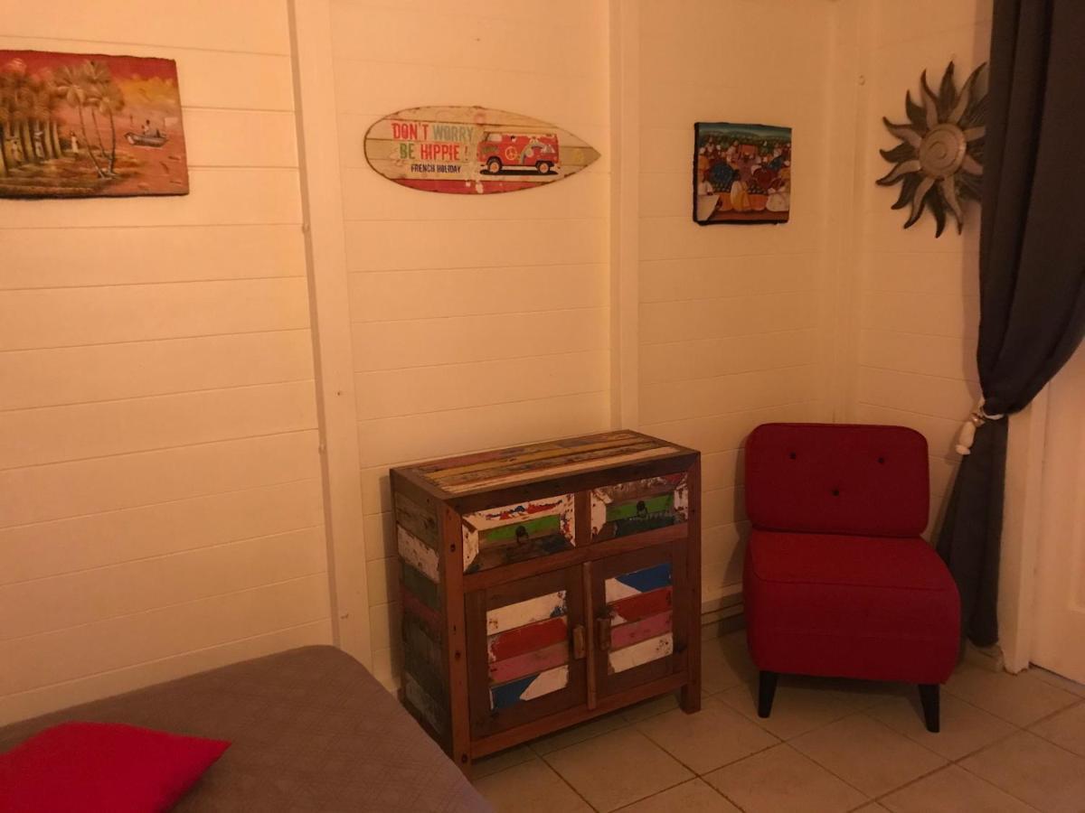 דסהייס Villa Pelican Lodge מראה חיצוני תמונה